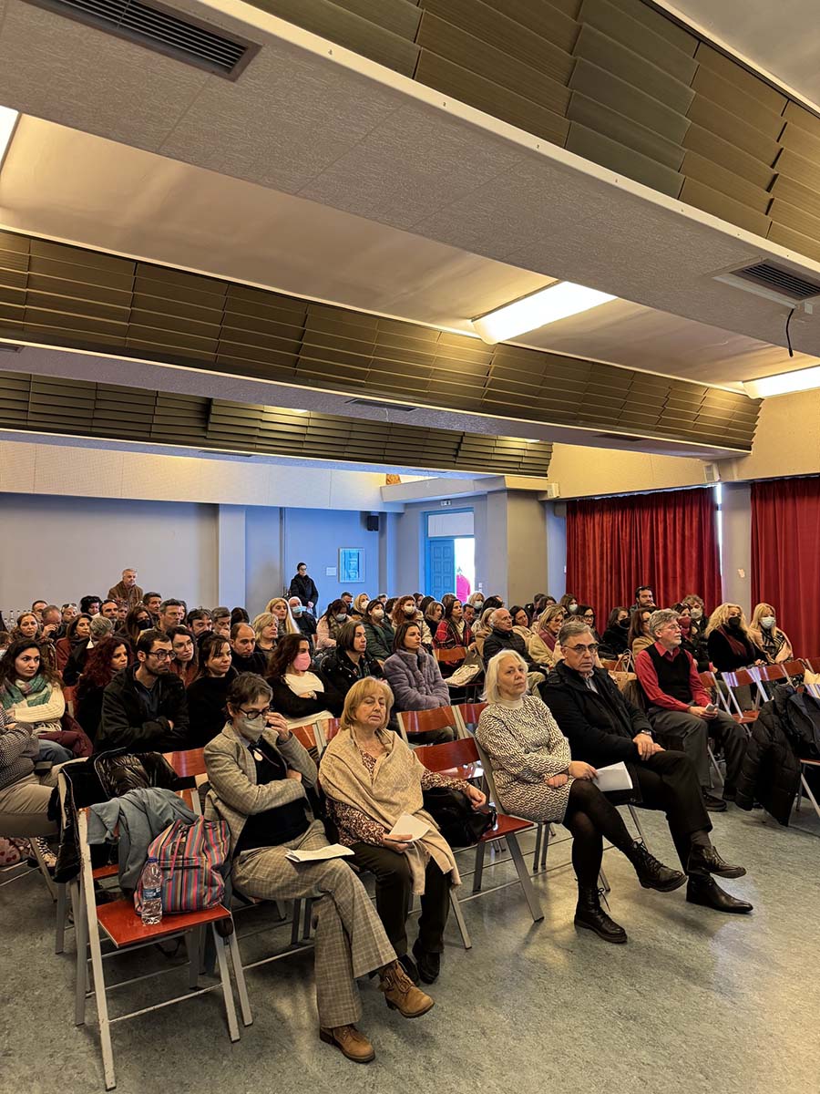 ΕΝΑΡΞΗ ΕΠΙΚΟΙΝΩΝΙΑΚΩΝ ΕΡΓΑΣΤΗΡΙΩΝ ΕΚΠΑΙΔΕΥΤΙΚΩΝ ΚΑΙ ΓΟΝΕΩΝ ΣΤΟΥΣ ΔΗΜΟΥΣ ΠΟΡΟΥ & ΤΡΟΙΖΗΝΙΑΣ ΜΕΘΑΝΩΝ