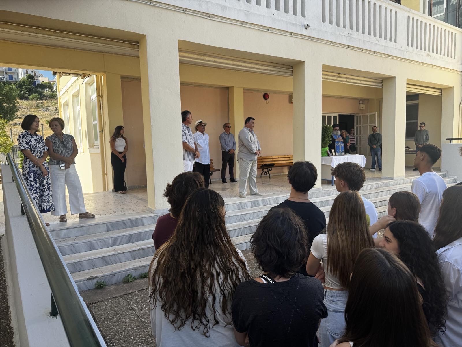 ΟΛΟΚΛΗΡΩΘΗΚΑΝ ΟΙ ΑΓΙΑΣΜΟΙ ΣΤΙΣ ΣΧΟΛΙΚΕΣ ΜΟΝΑΔΕΣ ΤΟΥ ΔΗΜΟΥ ΠΟΡΟΥ